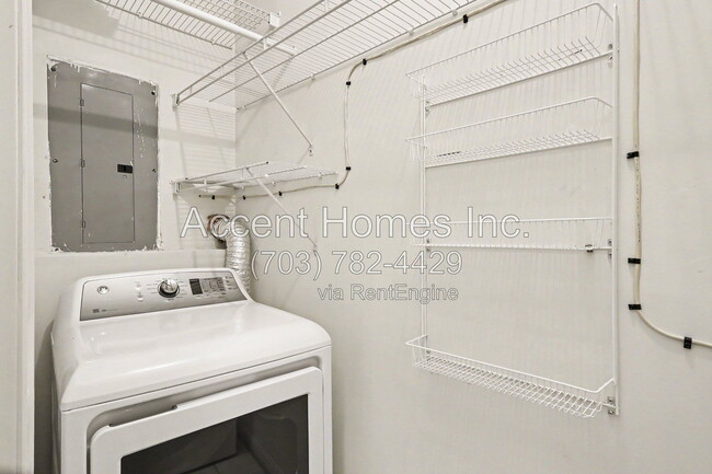 Building Photo - 21217 Millwood Sq