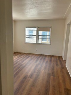 Building Photo - 4261 1/2 Garthwaite Ave