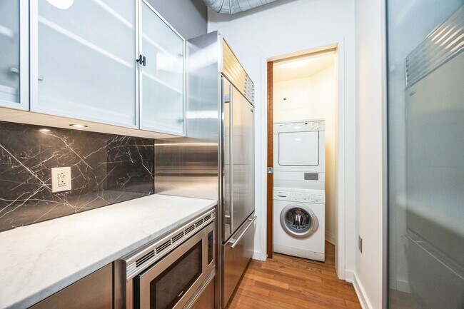 Building Photo - 105 S 12th St