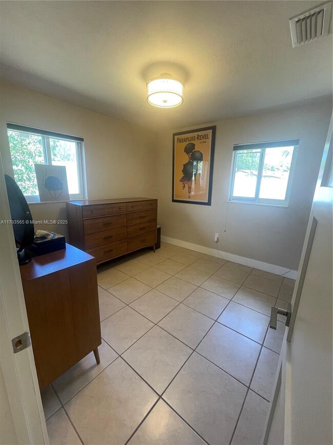 Building Photo - 9770 SW 85th Terrace