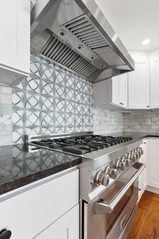 Building Photo - Stunning ALKI WATERFRONT Condo Overlooking Majestic Puget Sound!