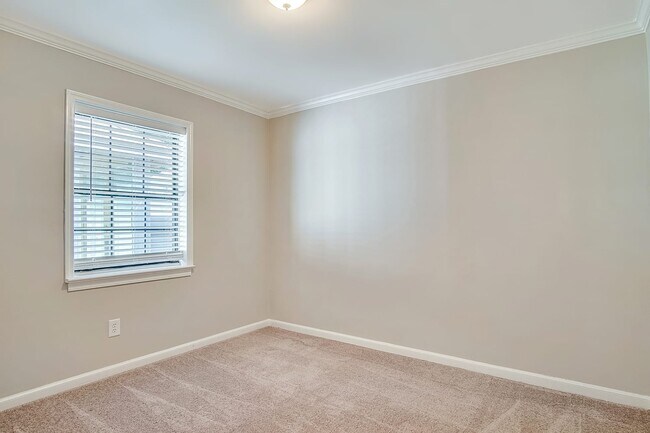 Building Photo - 3440 Lark Ln