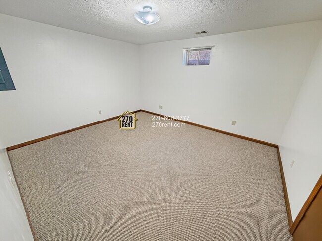 Building Photo - 2390 Brandenburg Rd