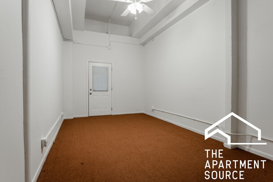 Building Photo - 1844 W Henderson St