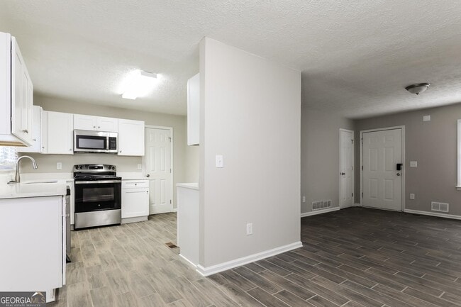 Building Photo - 109 Woodhaven Dr