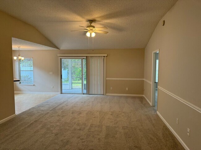 Building Photo - Home For Rent