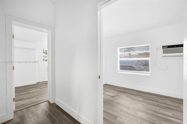 Building Photo - 2300 W Flagler St