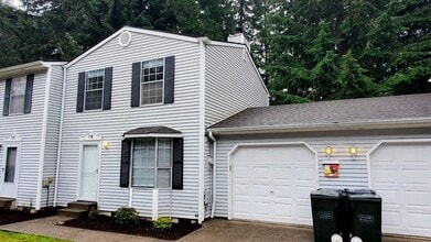 Building Photo - Fairfield Townhomes