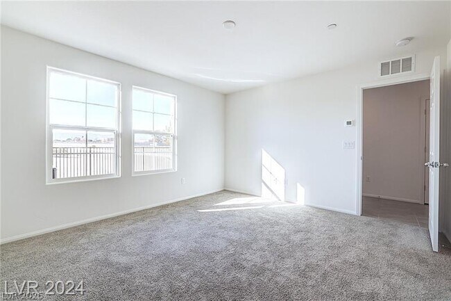 Building Photo - 5613 Steampunk St
