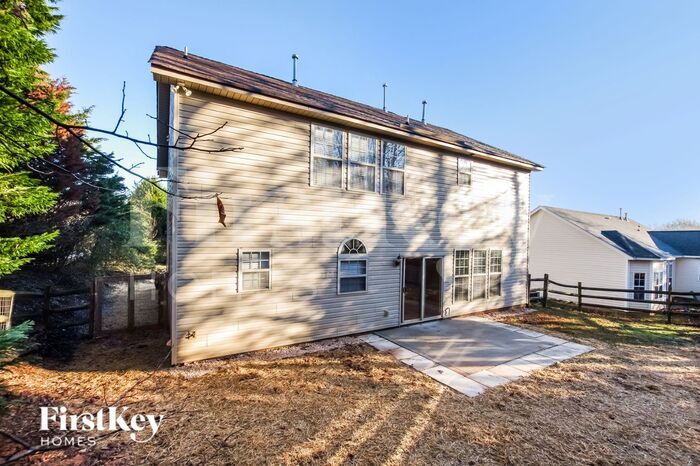 Building Photo - 8305 Stone Crest Dr