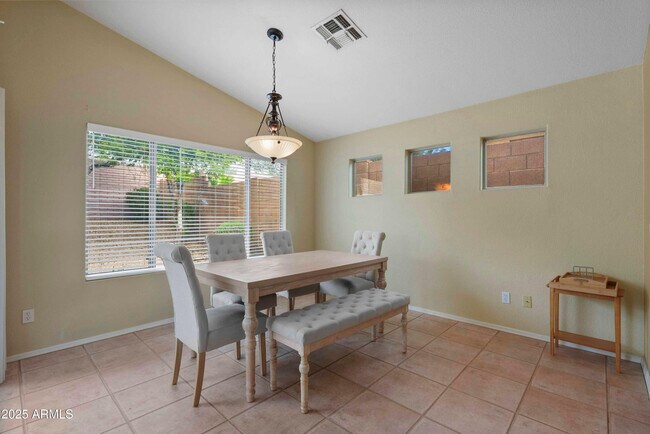 Building Photo - 1838 W Brookwood Ct