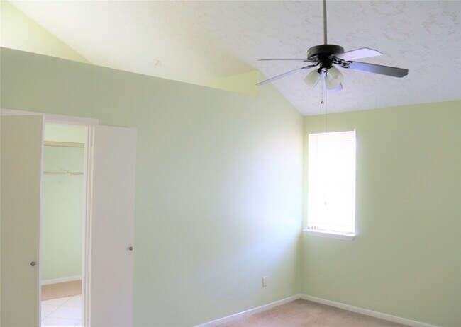 Building Photo - 8846 N Rylander Cir