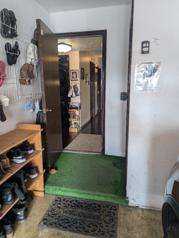 Building Photo - 4539 S 1800 W