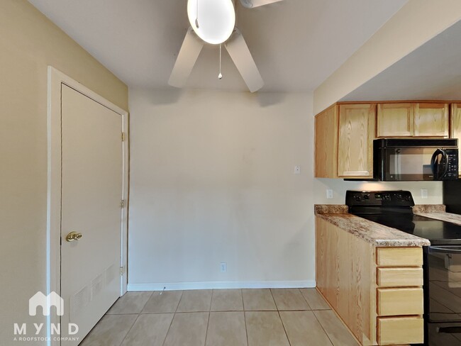 Building Photo - 530 E Patriot Blvd