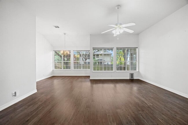 Building Photo - 13305 Chasewood Cove