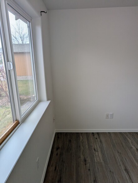 Building Photo - 790 SE Kierra Pl