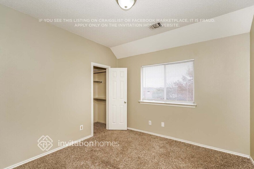 Building Photo - 2259 Meadowstone Dr