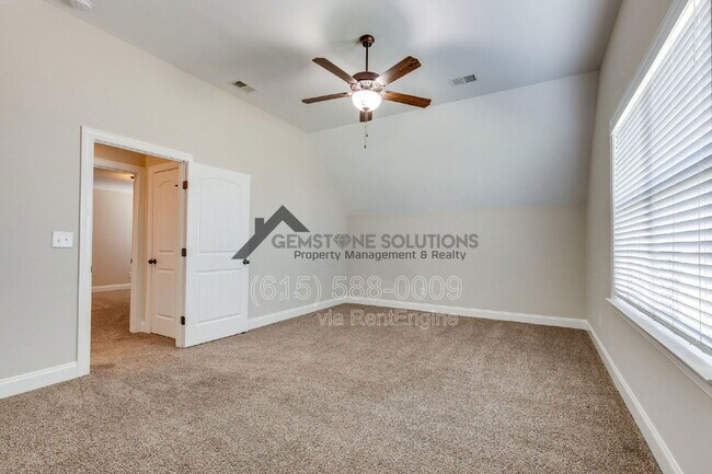 Building Photo - 1634 Earl Ct