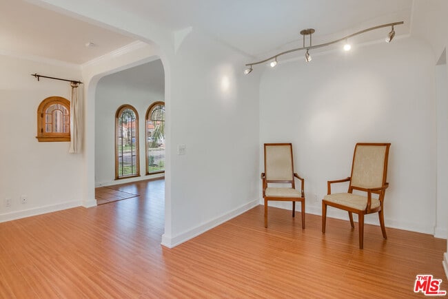 Building Photo - 4264 Mildred Ave