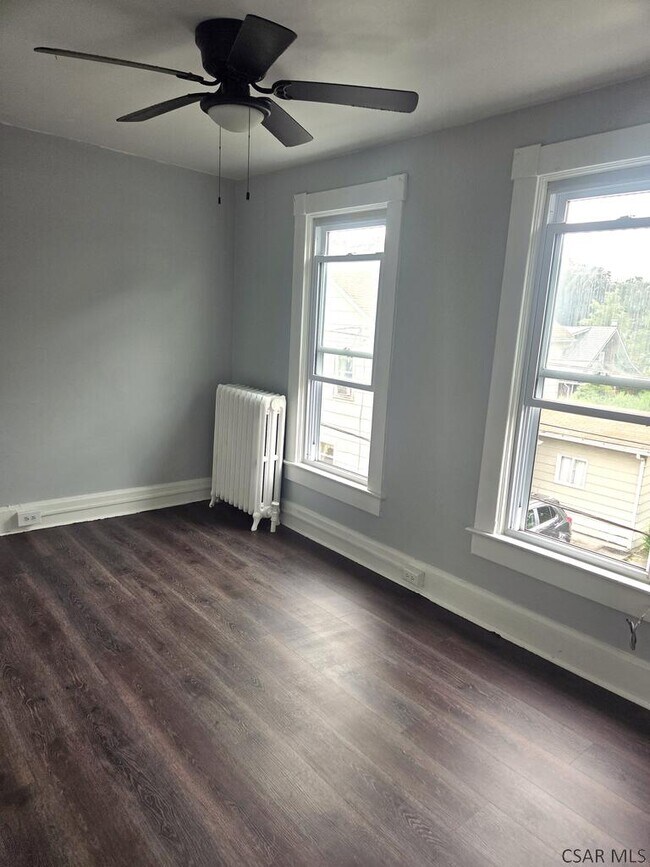 Building Photo - 1018 Bucknell Ave