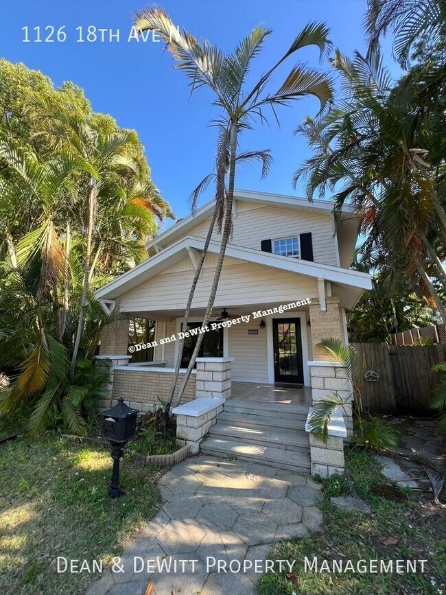 Building Photo - 1126 18th Ave N