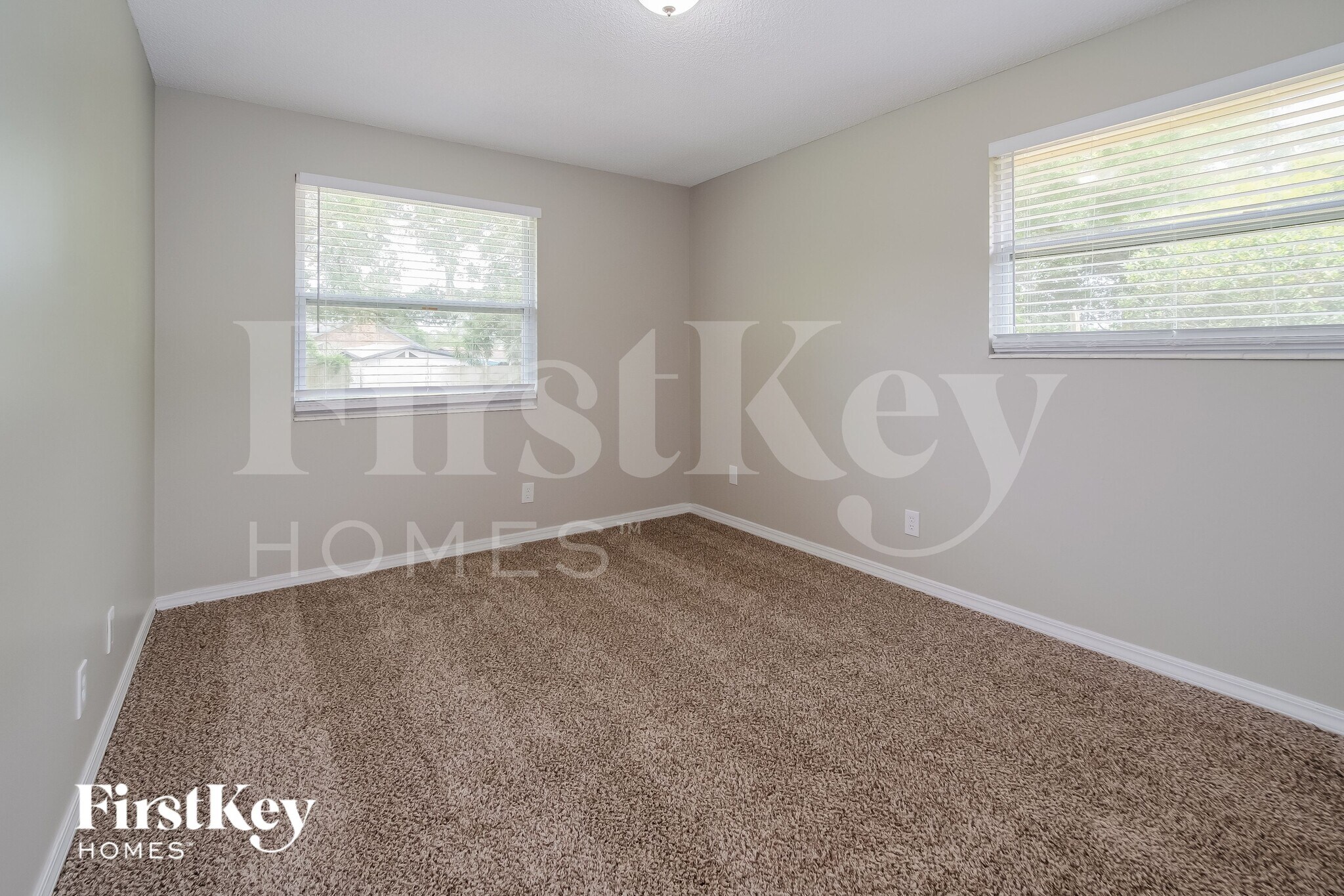 Building Photo - 156 Foxridge Rd