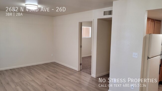 Building Photo - 3 Bed Condo at 43rd Ave and Thomas!