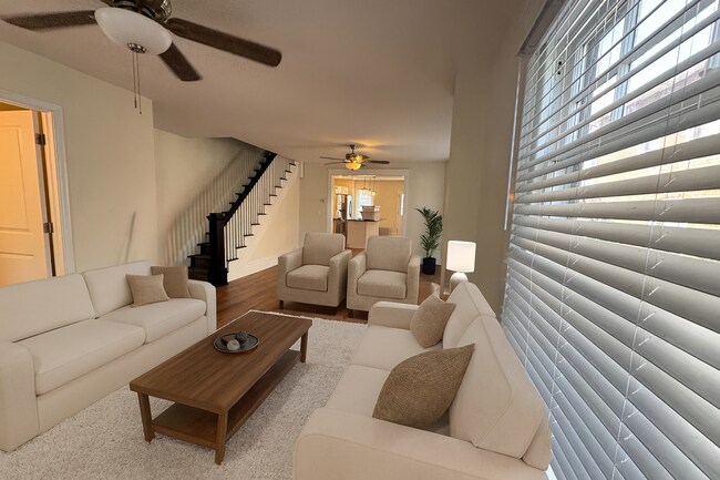 Building Photo - 3 Bedroom Home in Emmaus