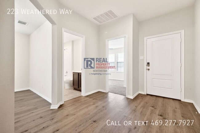 Building Photo - 223 Weathered Wy