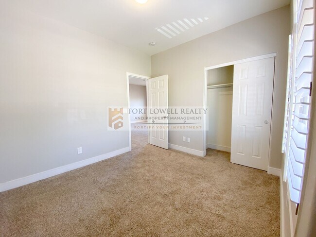 Building Photo - Beautiful Home in LAVEEN Arizona available 6.12.26 / 4 Bed/ 3bath