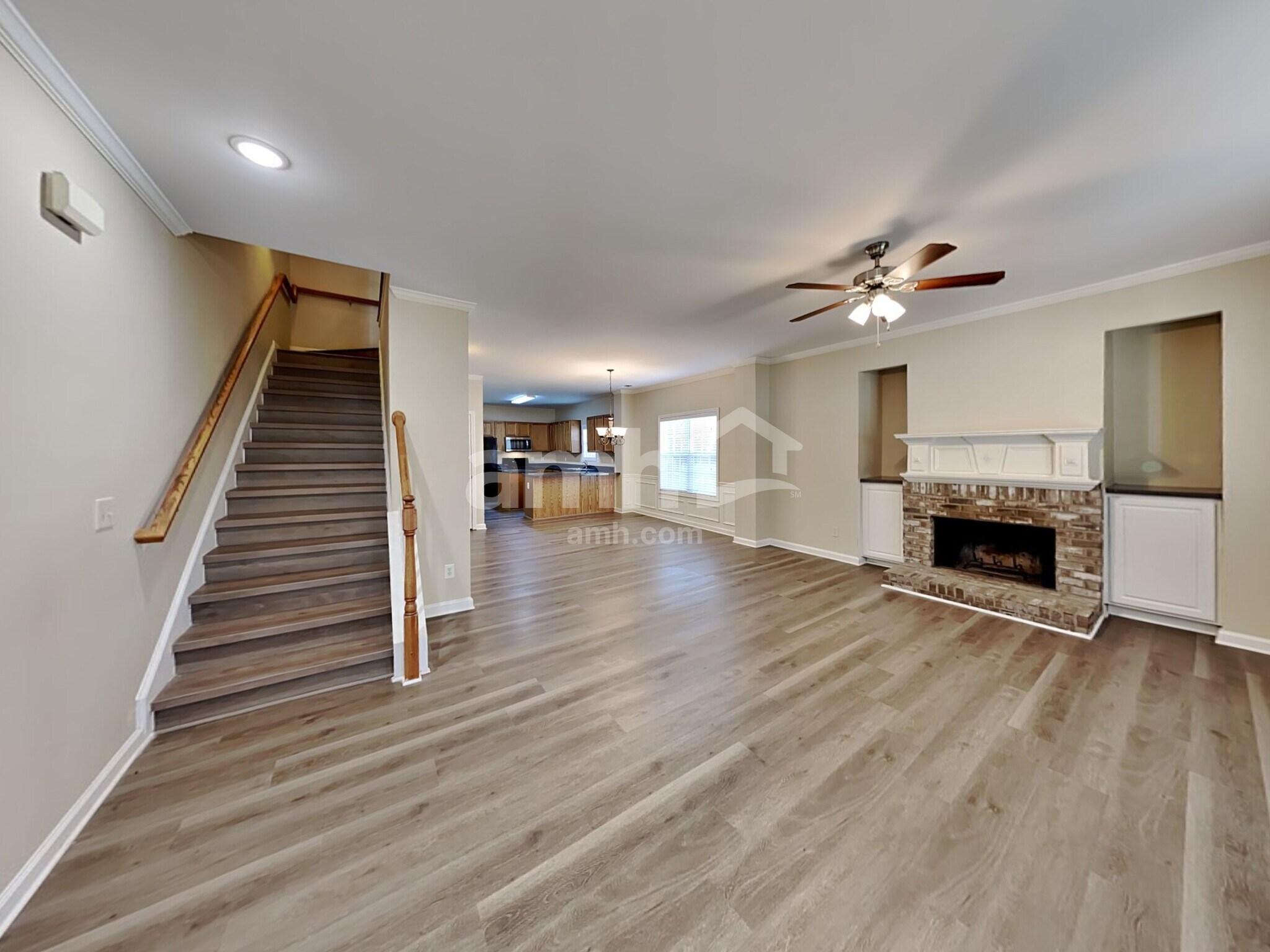 Building Photo - 208 Cole Ct