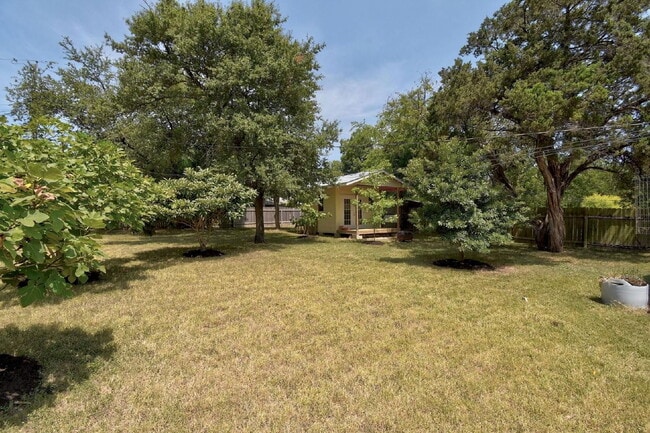 Building Photo - 4806 Russet Hill Dr