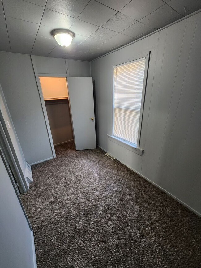 Building Photo - 1919 Castelar St