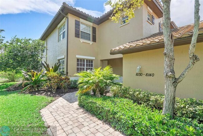 Building Photo - 8140 NW 128th Ln