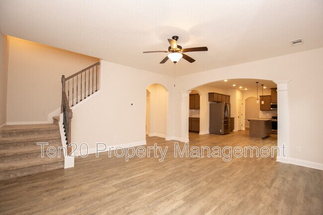 Building Photo - 9843 N Ivy Park Dr