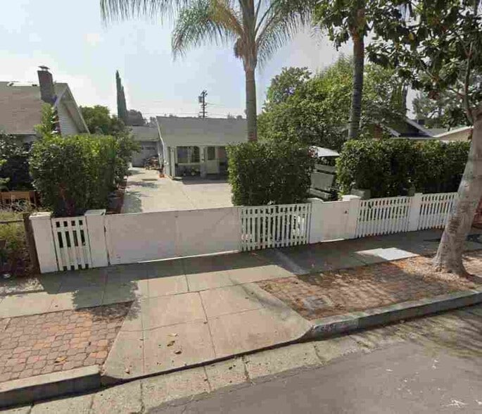 Building Photo - 5234 1/2 Lincoln Ave