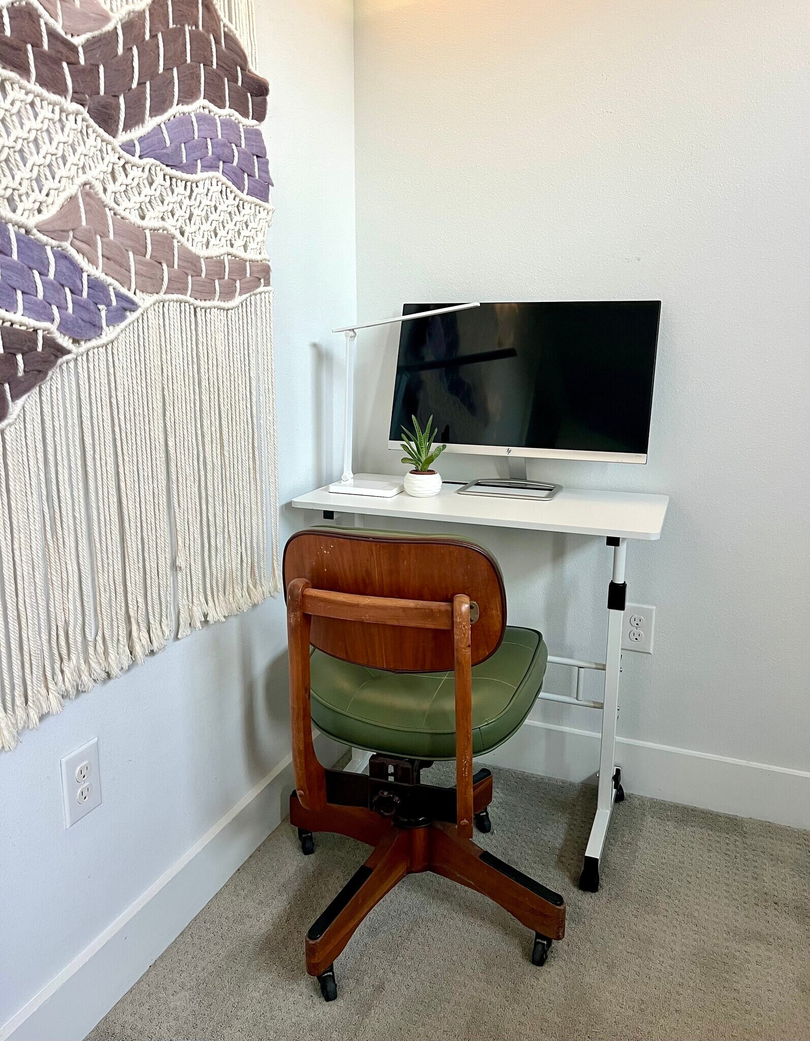 Building Photo - 6908-2 Carver Ave