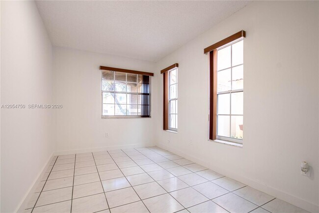 Building Photo - 16227 SW 139th Ct