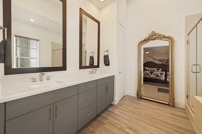 Building Photo - 2506 McKinney St