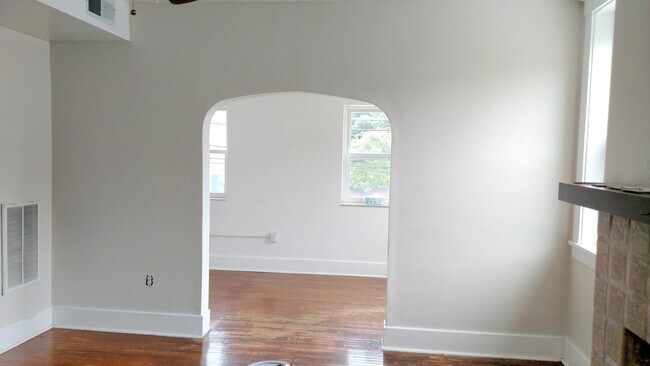 Building Photo - 144 Wabash St