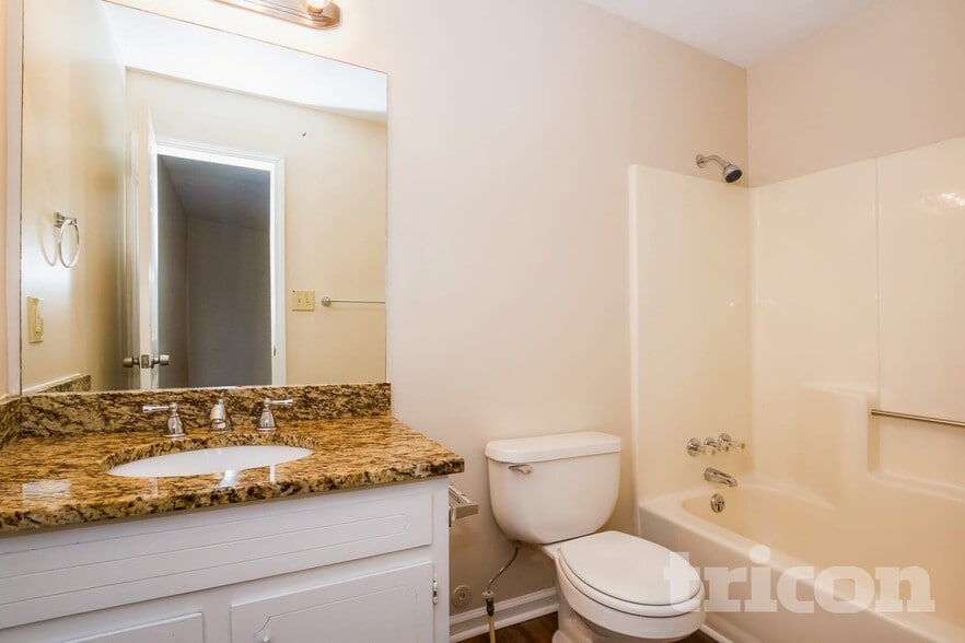 Building Photo - 4251 Cary Dr SW