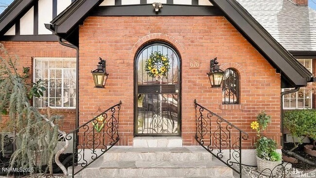 Primary Photo - 626 Marsh Ave