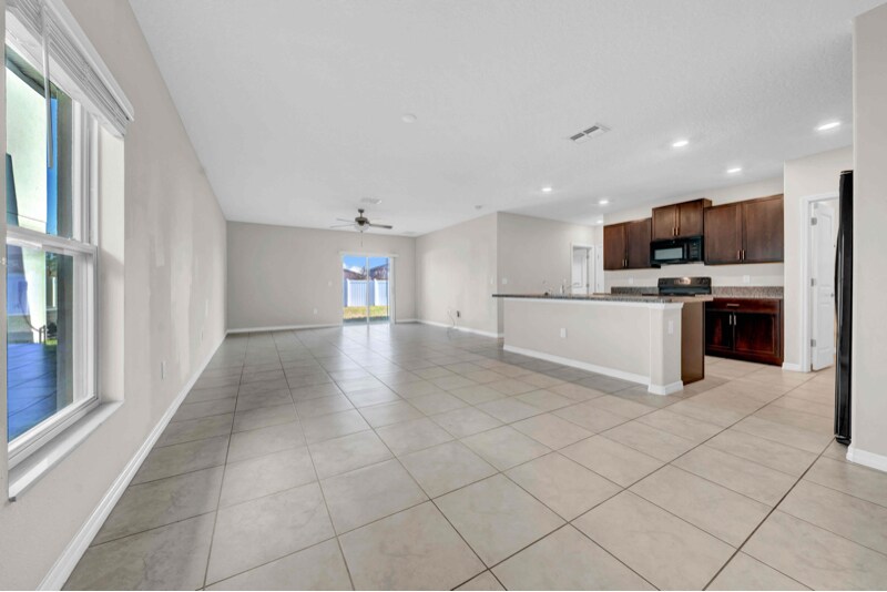 Building Photo - 7512 Samuel Ivy Dr