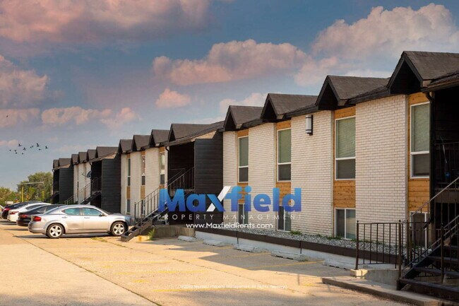 Building Photo - Brookside Lofts 2 BD 1 BA - Unit 17