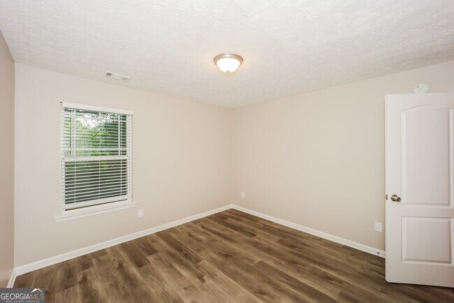 Building Photo - 1417 Arbor Pl Dr