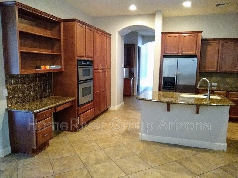 Building Photo - 17953 W Willow Dr