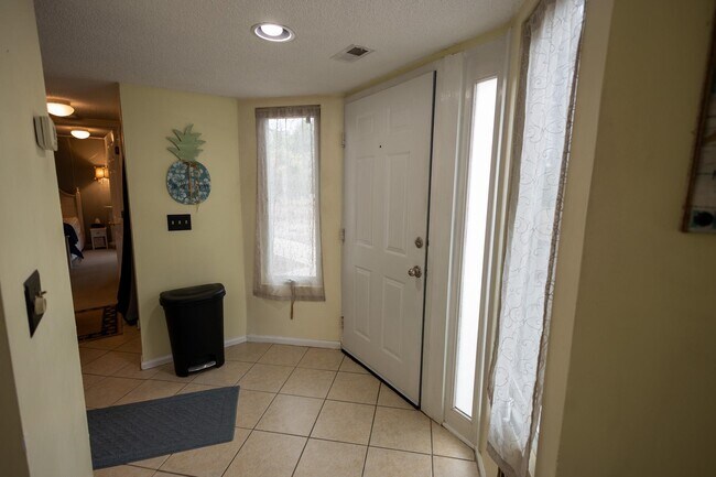 Building Photo - 1100 Possum Trot Rd