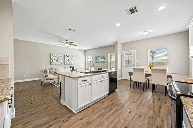 Building Photo - 2460 French St