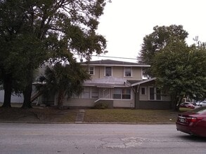 Building Photo - 703 E Colonial Dr