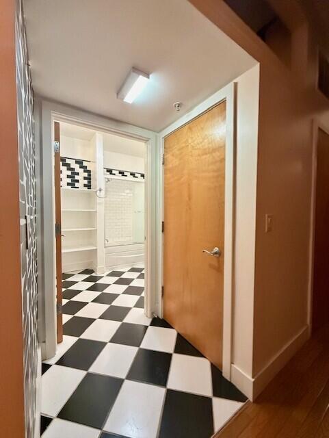 Building Photo - 303 S Main St